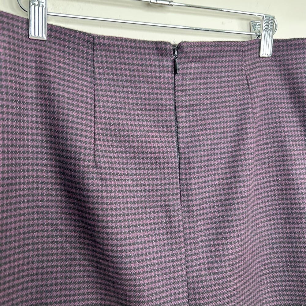 Le Chateau Mini Houndstooth Pencil Skirt Black and Plum Size 8 - Picture 7 of 8